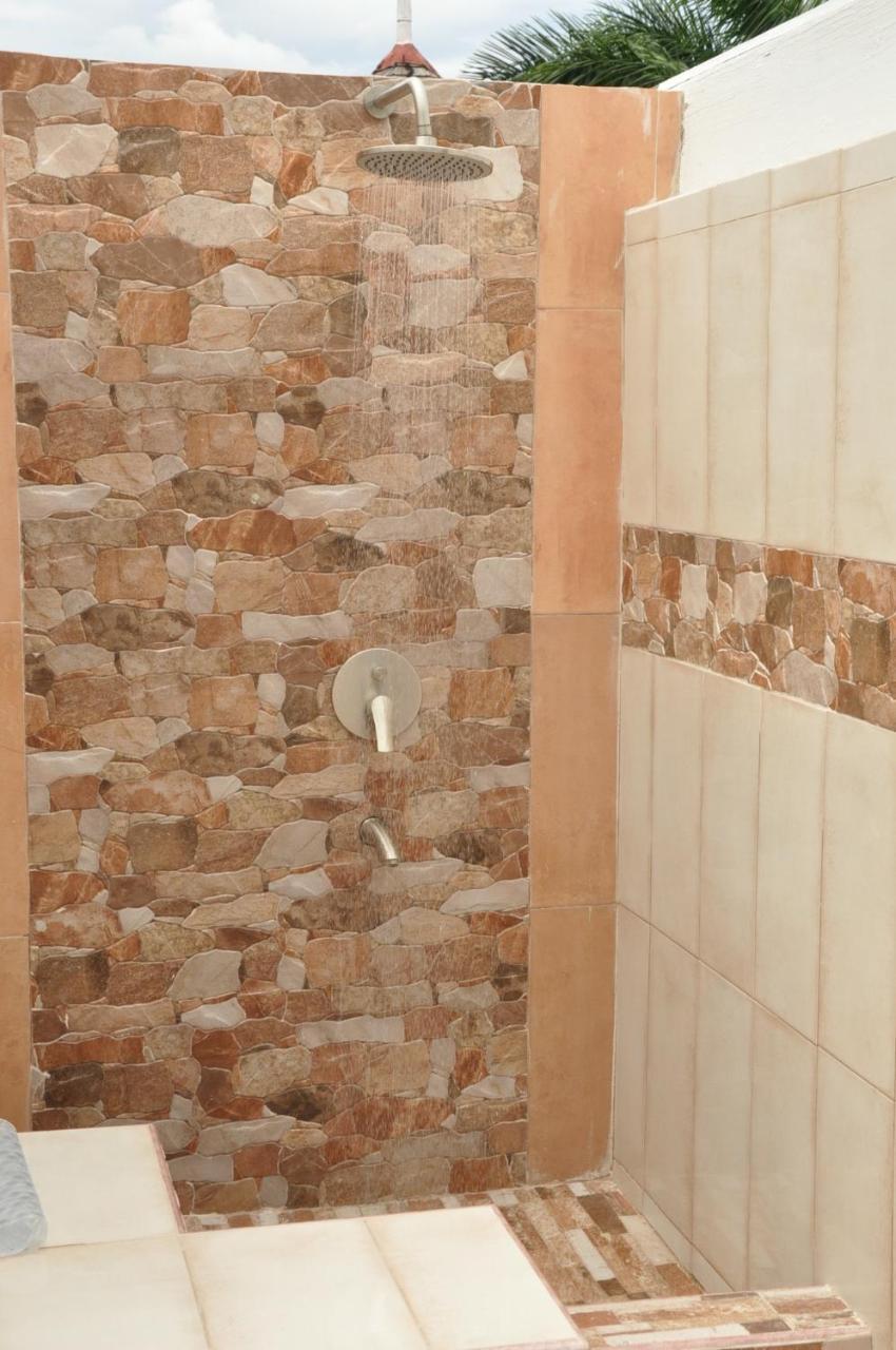 Beach Penthouse A25 Sandcastles Ocho Ríos Exterior foto