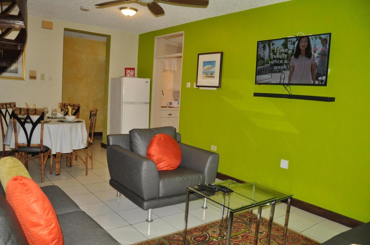 Beach Penthouse A25 Sandcastles Ocho Ríos Exterior foto