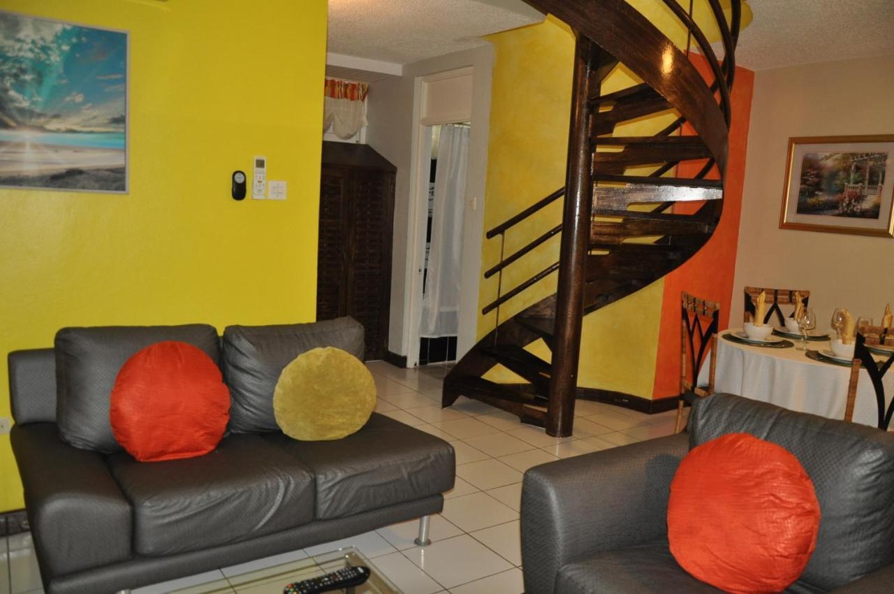 Beach Penthouse A25 Sandcastles Ocho Ríos Exterior foto